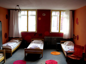 Stanza con tocco femminile [helter skelter hostel berlin]